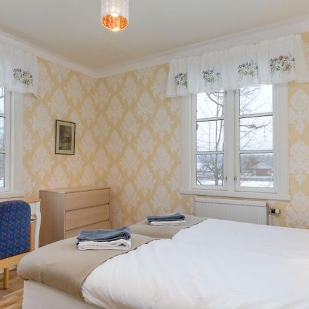 Malmgardens Vandrarhem B&B Strängnäs Екстериор снимка
