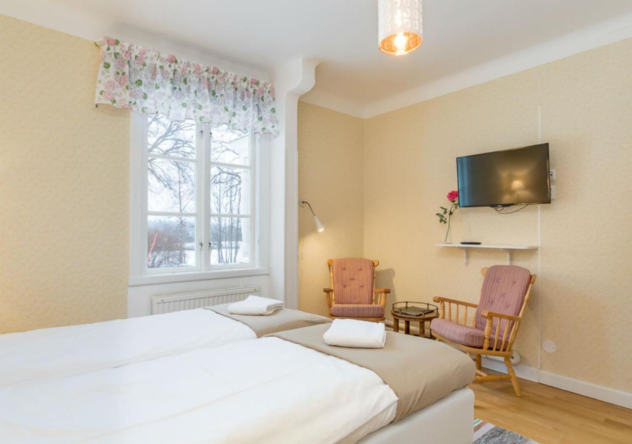 Malmgardens Vandrarhem B&B Strängnäs Екстериор снимка